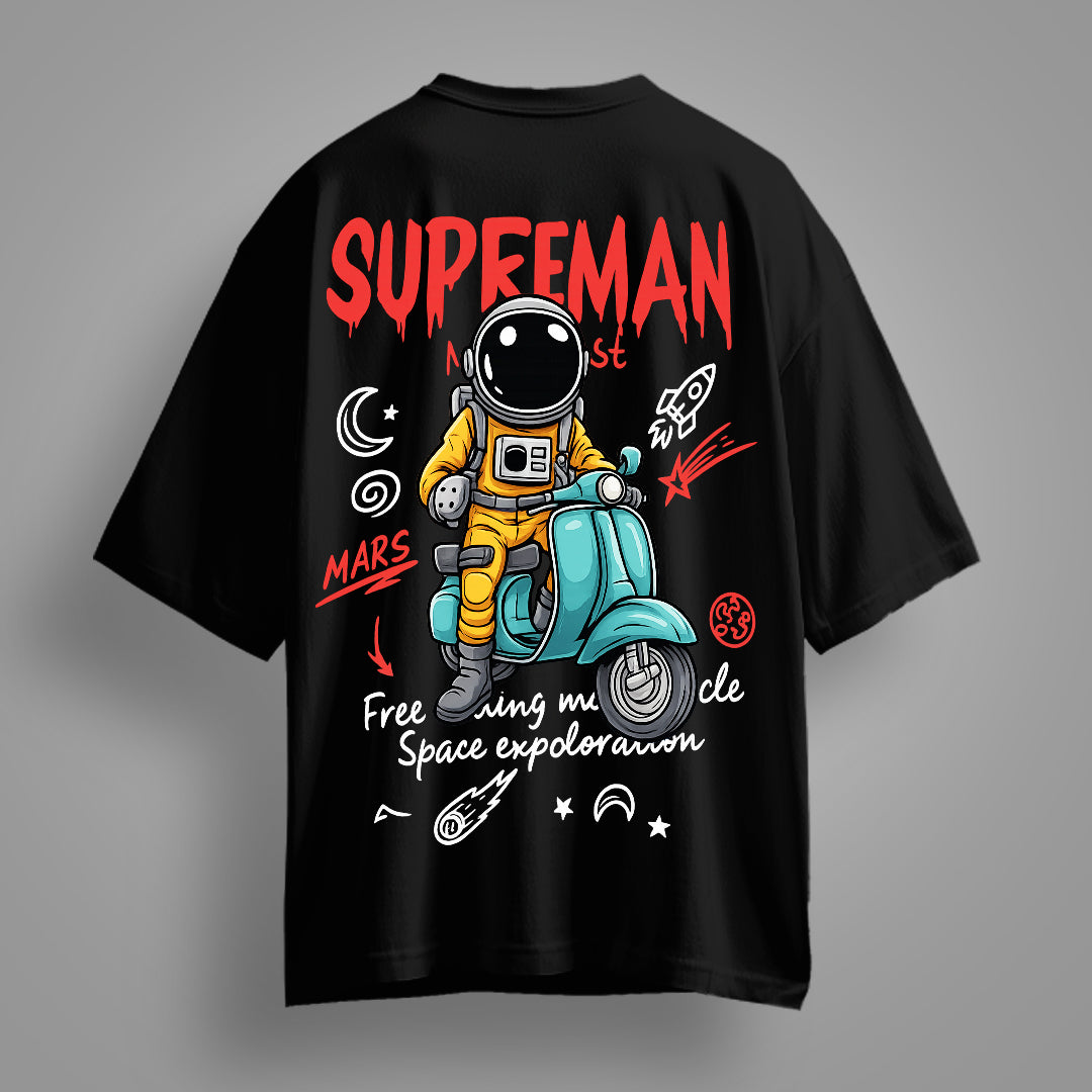 Unleash your inner hero with the Superman Astronaut Oversized T-Shirt by Fitup. This bold and unique astronaut oversized t-shirt blends superhero energy with cosmic flair, making it the ultimate statement piece. Designed for comfort and style, this oversized t-shirt features a striking Superman t-shirt graphic with a space twist. Perfect for fans of futuristic fashion and space style t-shirts, it's time to level up your streetwear game with Fitup.